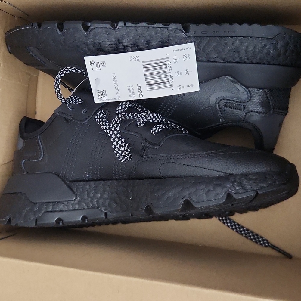 Adidas Nite Jogger Casual All Black Sneakers Size 6Y = Women's Size 7.5 (EG5837) - Picture 5 of 5